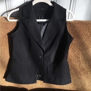 Women’s Tailored Vest